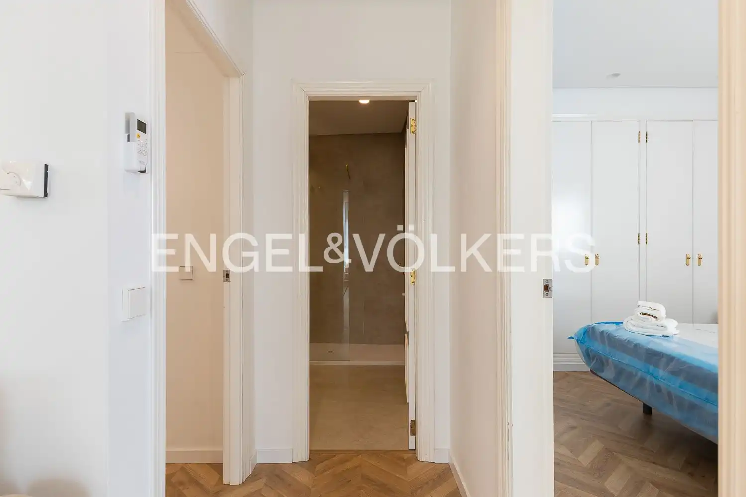 Attic for rent in Valencia  with Air Conditioner, Heating and Terrace