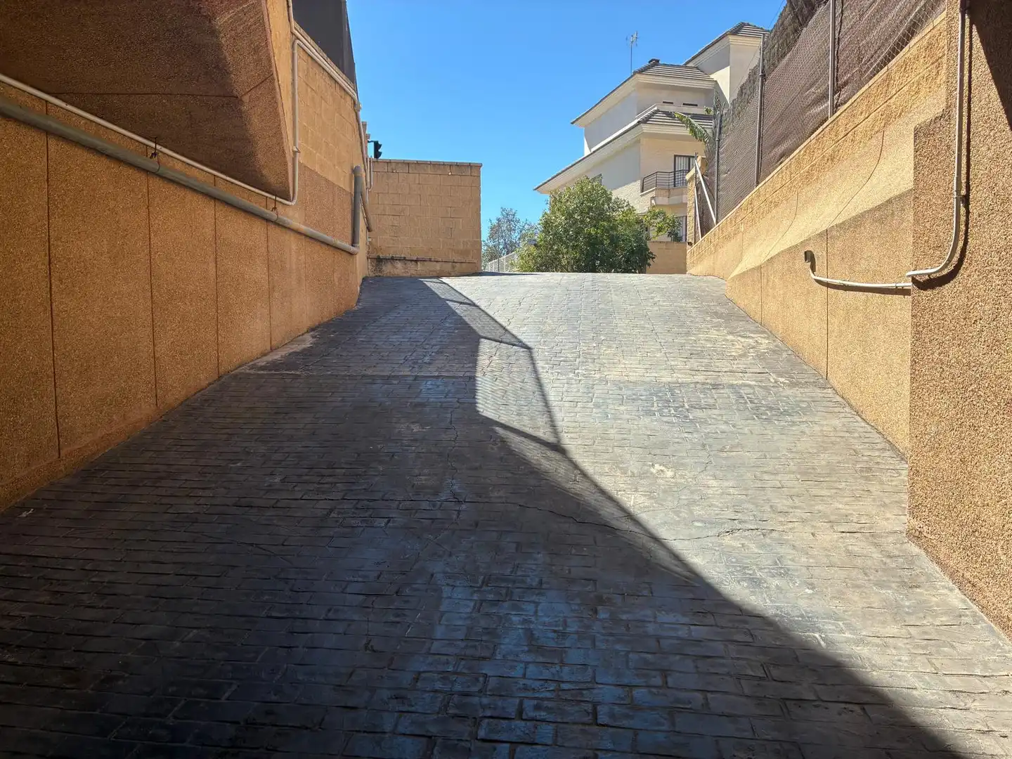 Vista exterior de Casa o chalet en venta en Alicante / Alacant con Aire acondicionado, Calefacción y Terraza