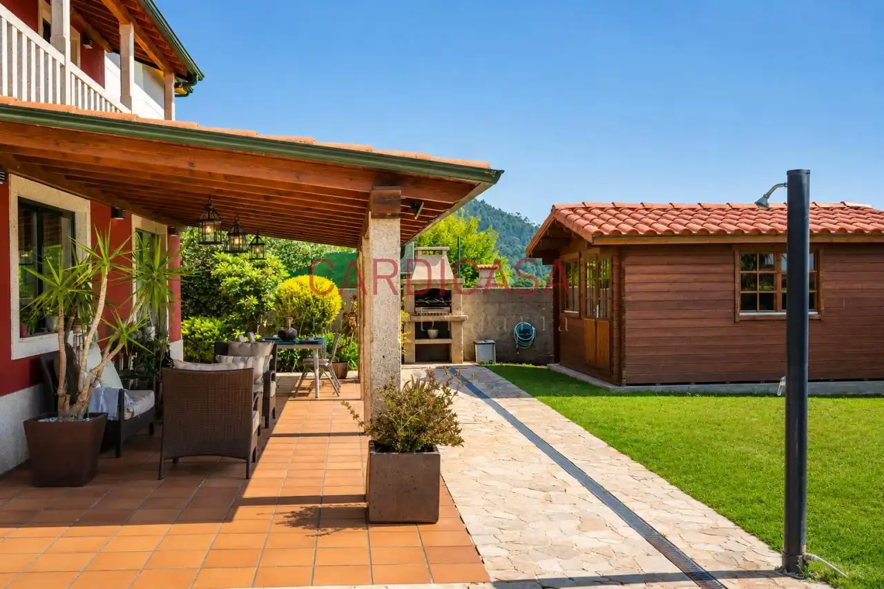 Terrassa de Casa o xalet en venda en Mos amb Calefacció, Jardí privat i Terrassa