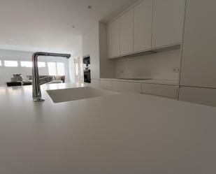 Kitchen of Flat for sale in  Madrid Capital  with Air Conditioner, Terrace and Balcony