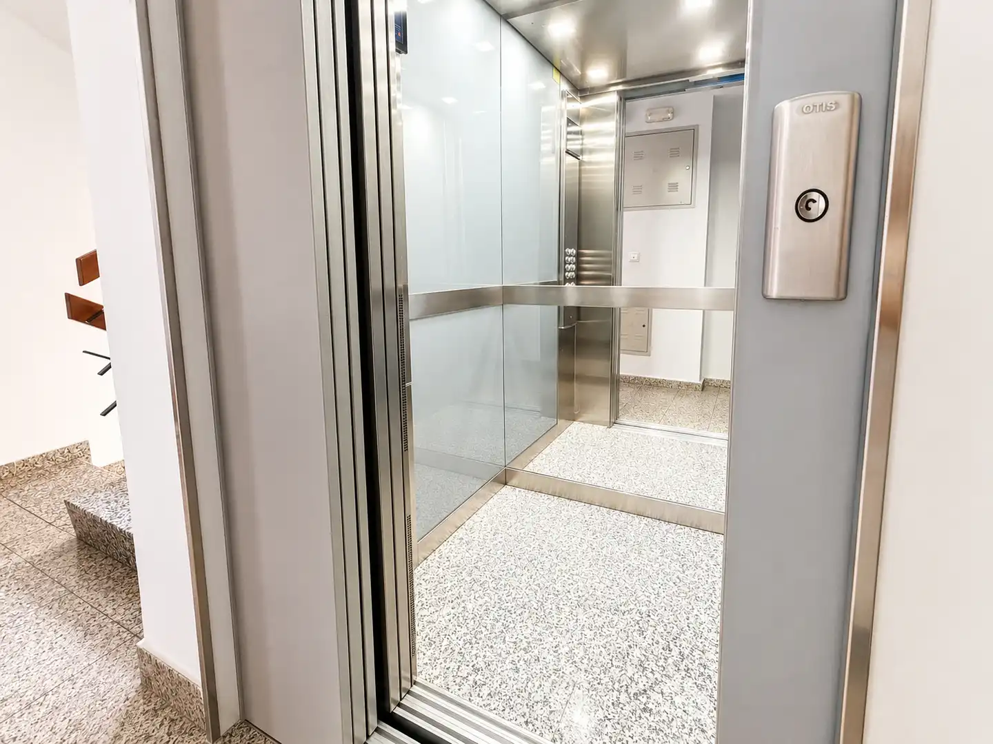 Piso en venta en Málaga con Amueblado, Horno y Lavadora