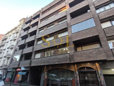 Oficina amb ascensor en venda a Calle Roa Vega 4