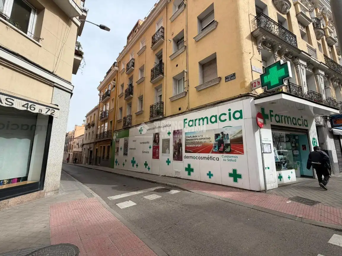 Vista exterior de Estudio en venta en Madrid