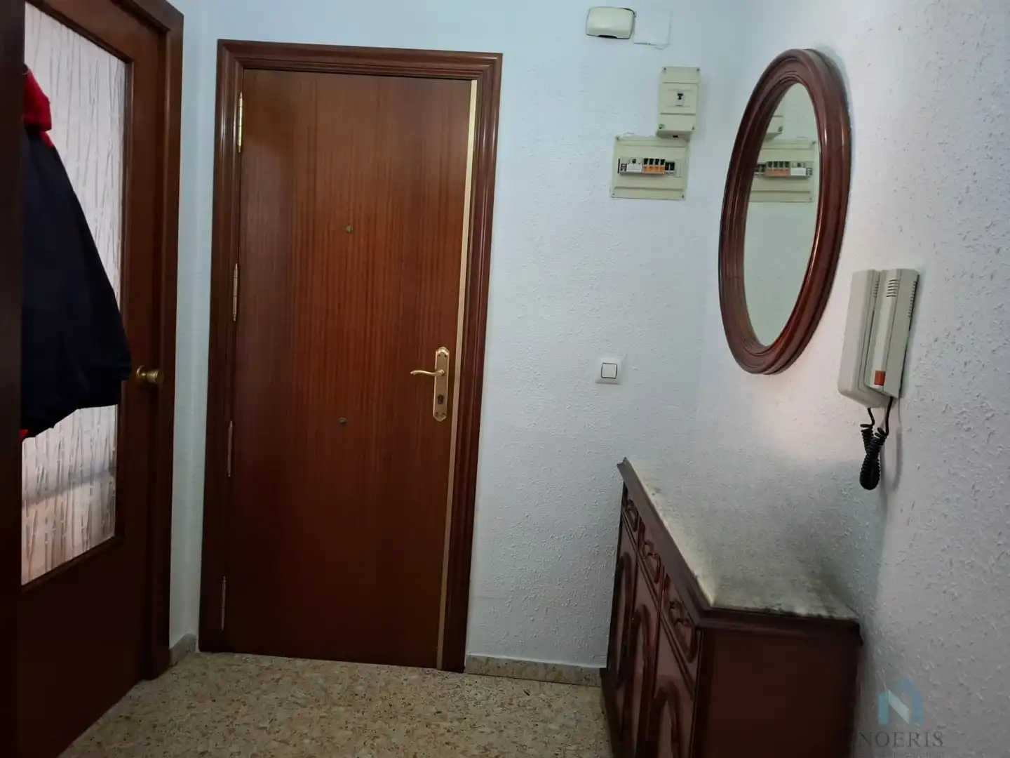 Bedroom of Flat for sale in Silla  with Air Conditioner and Balcony