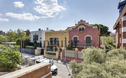 Exterior view of Flat for sale in  Barcelona Capital  with Air Conditioner, Heating and Terrace