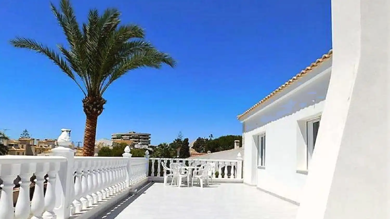 Casa o xalet en venda a Calle Mayor, 130, La Zenia