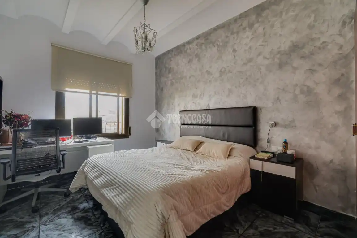 Habitación de Piso en venta en Santa Coloma de Gramenet