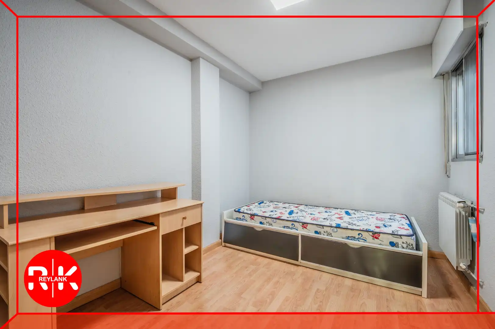Habitación de Piso en venta en San Fernando de Henares con Aire acondicionado, Calefacción y Amueblado