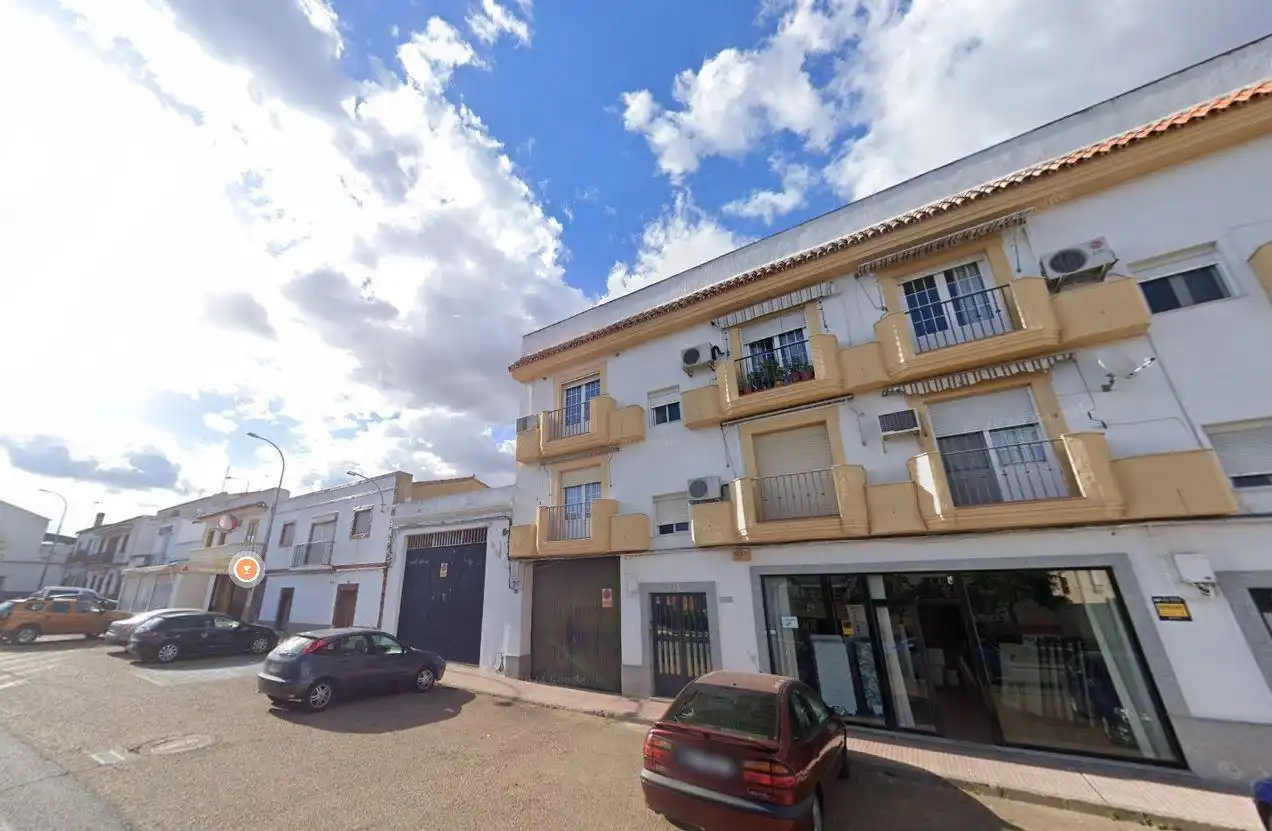 Local en venda a EXTREMADURA, 145, Santa Marta