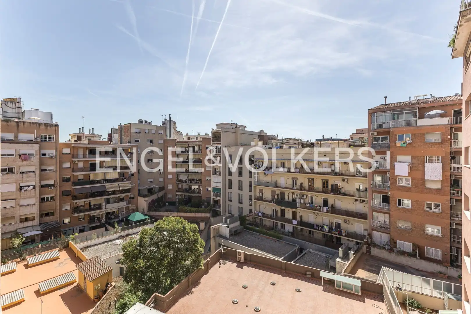 Exterior view of Flat for sale in Barcelona  with Air Conditioner, Heating and Parquet flooring