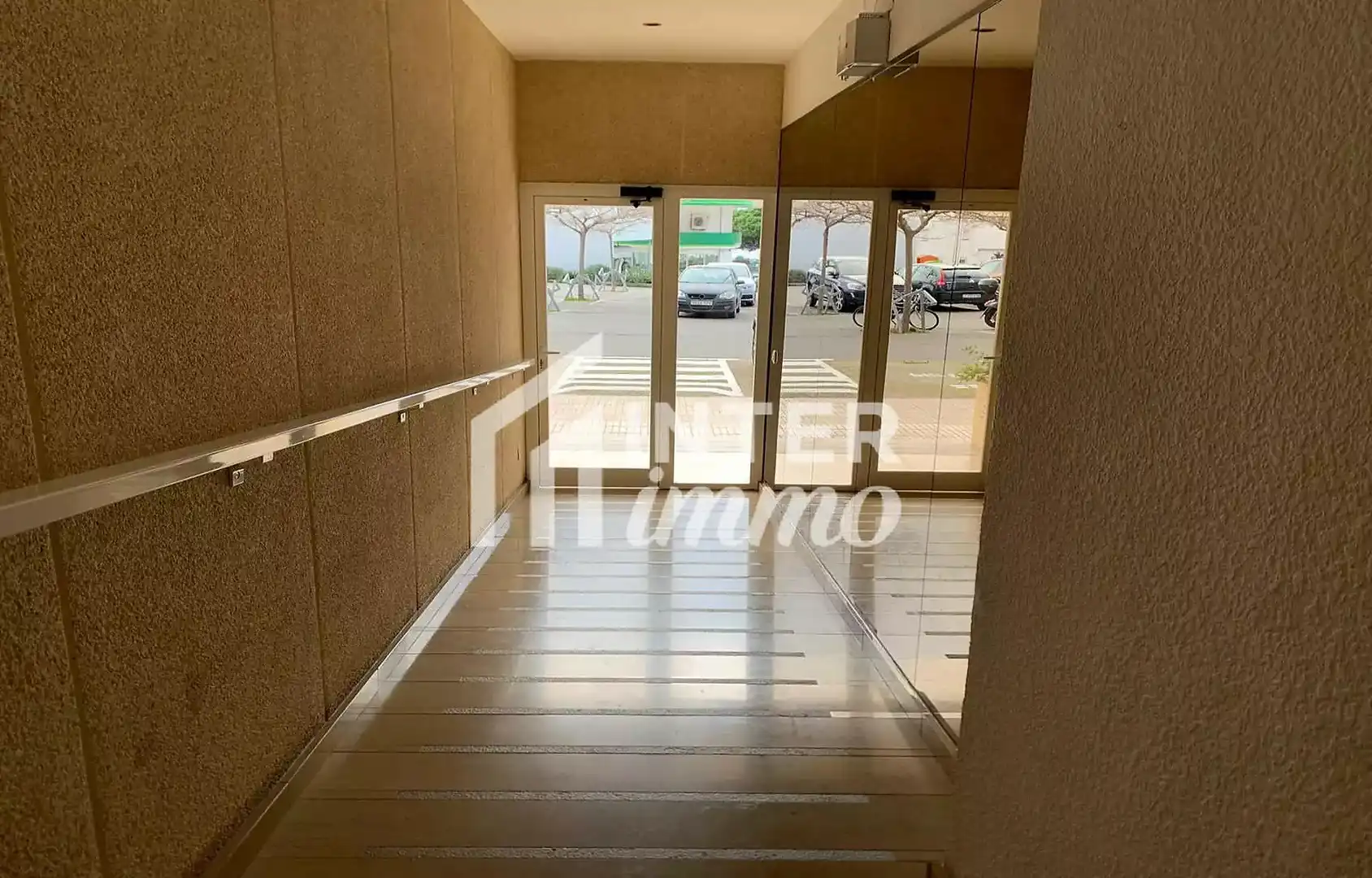 Flat for sale in Roses  with Air Conditioner, Terrace and Furnished