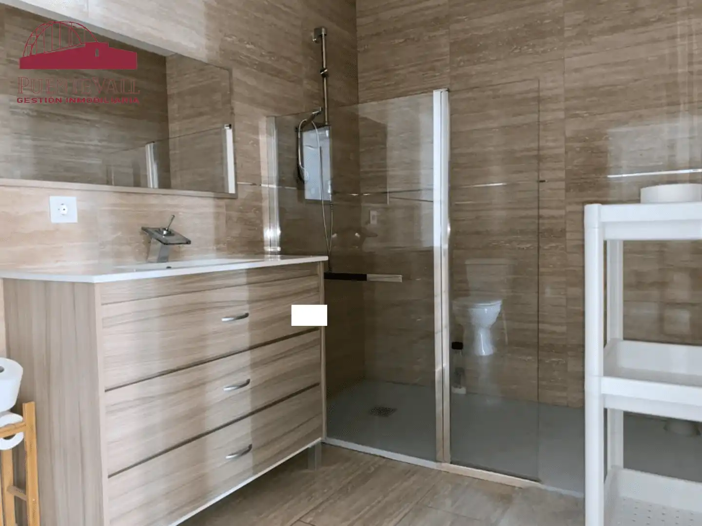 Bathroom of Flat for rent in Valladolid  with Air Conditioner, Heating and Furnished