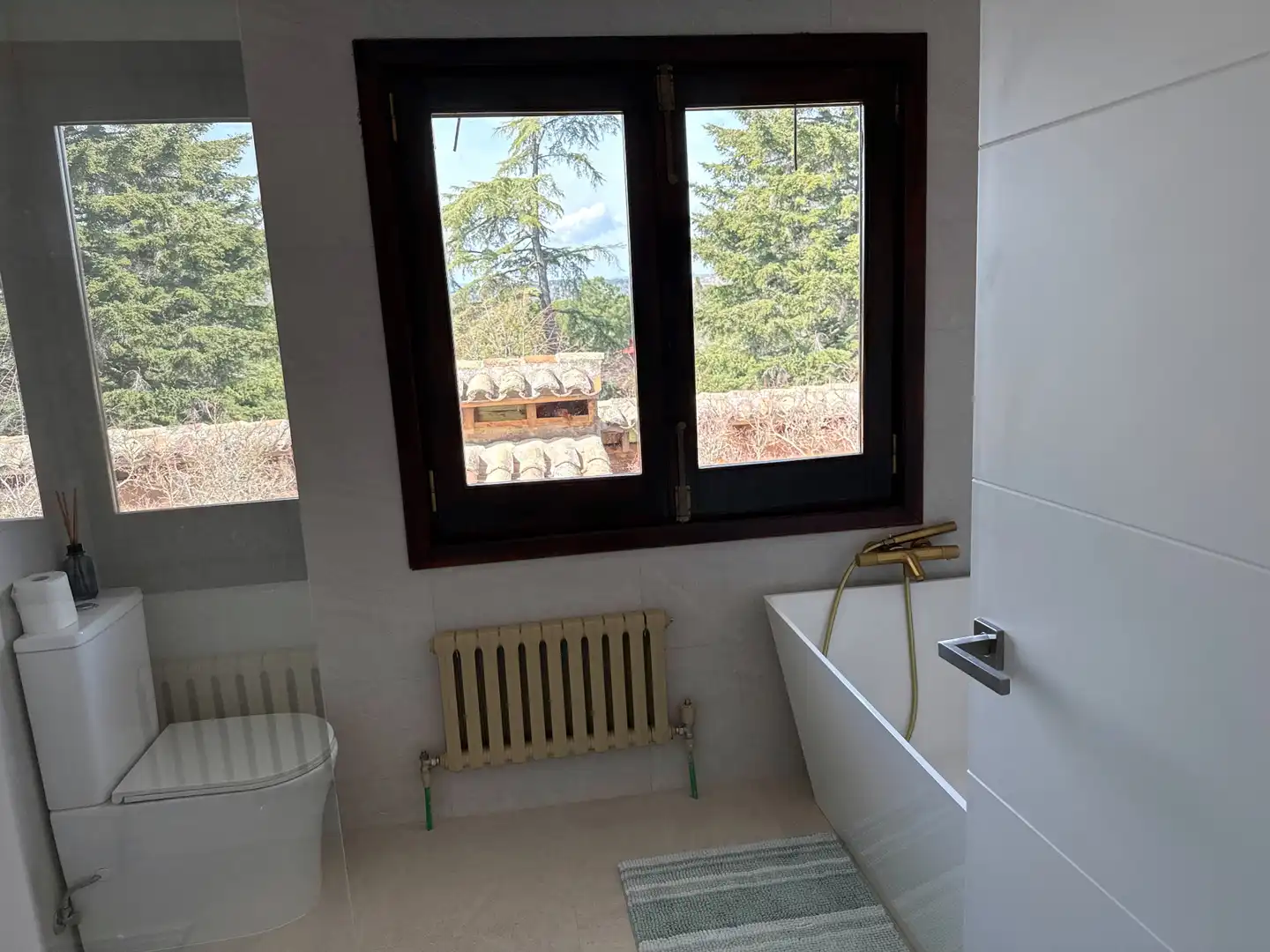 Baño de Casa o chalet en venta en Las Rozas de Madrid con Aire acondicionado, Calefacción y Jardín privado