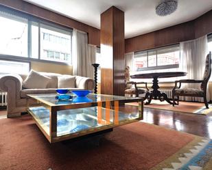 Sala d'estar de Pis de lloguer en A Coruña Capital  amb Calefacció, Parquet i Moblat