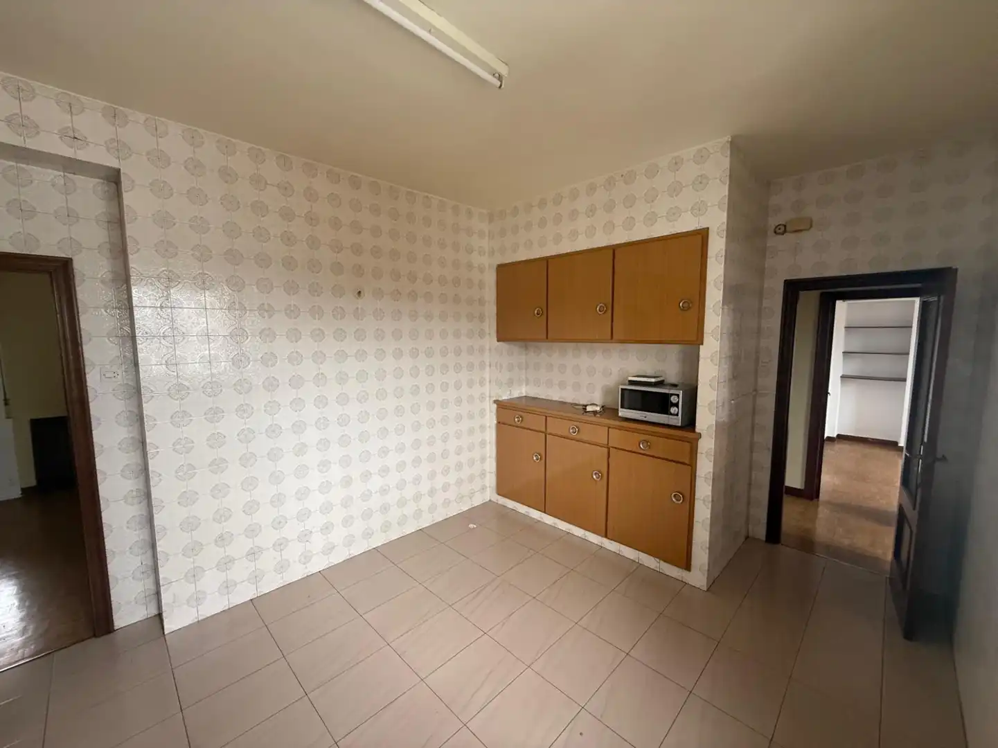 Kitchen of Flat for sale in Oviedo   with Heating, Parquet flooring and Terrace