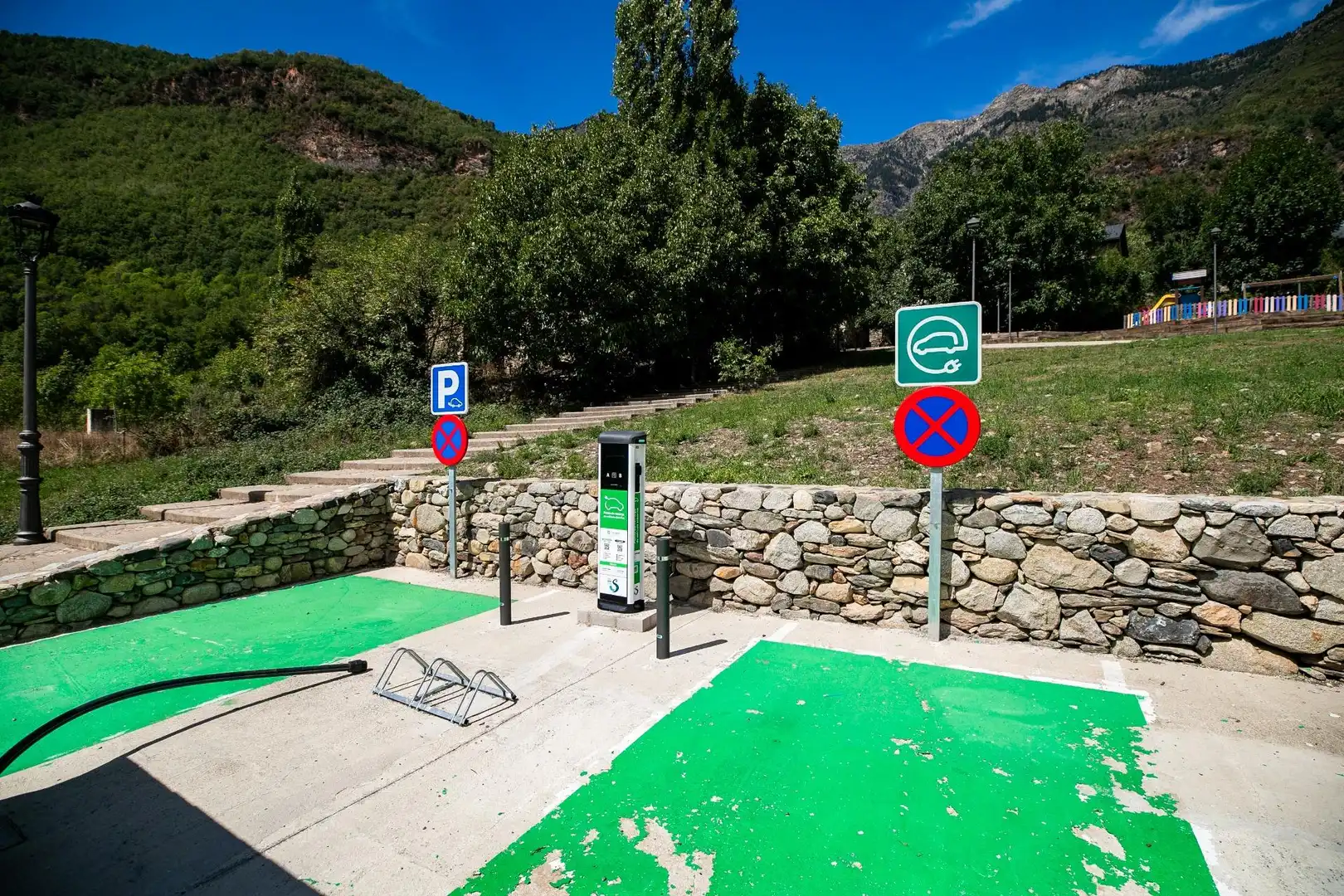 Country homes for sale in Sahún