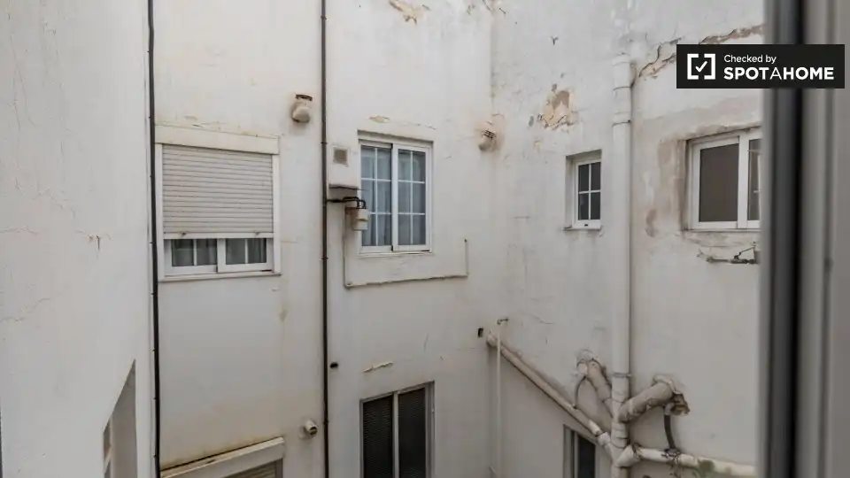 Außenansicht von Wohnung zur Miete in Valencia mit Klimaanlage, Heizung und Möbliert