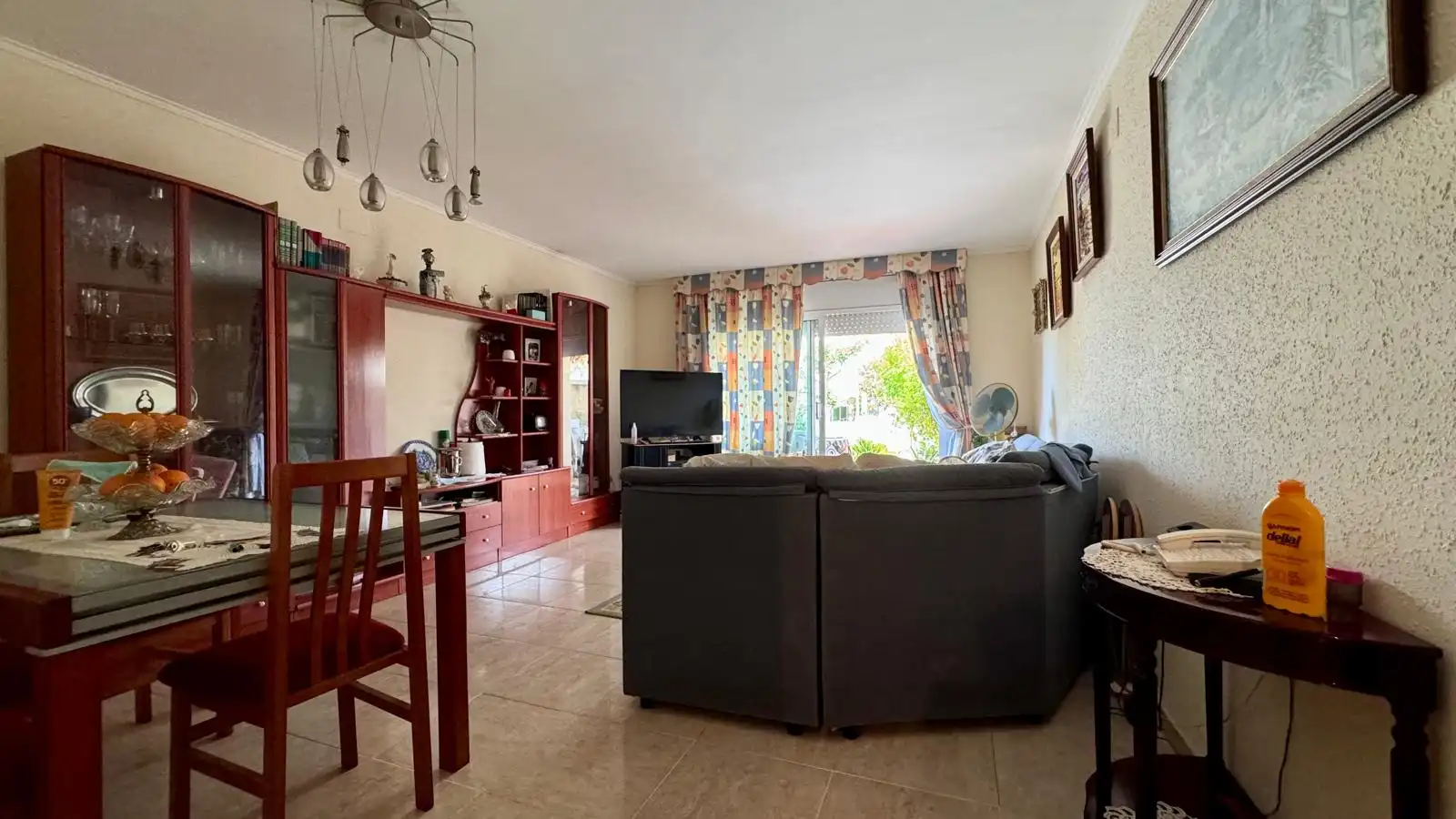 Sala d'estar de Pis en venda en Cunit amb Calefacció, Terrassa i Traster