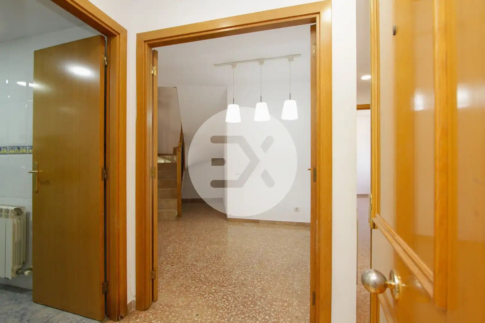 Maisonette zum Verkauf in Sant Boi de Llobregat mit Klimaanlage, Heizung und Terrasse