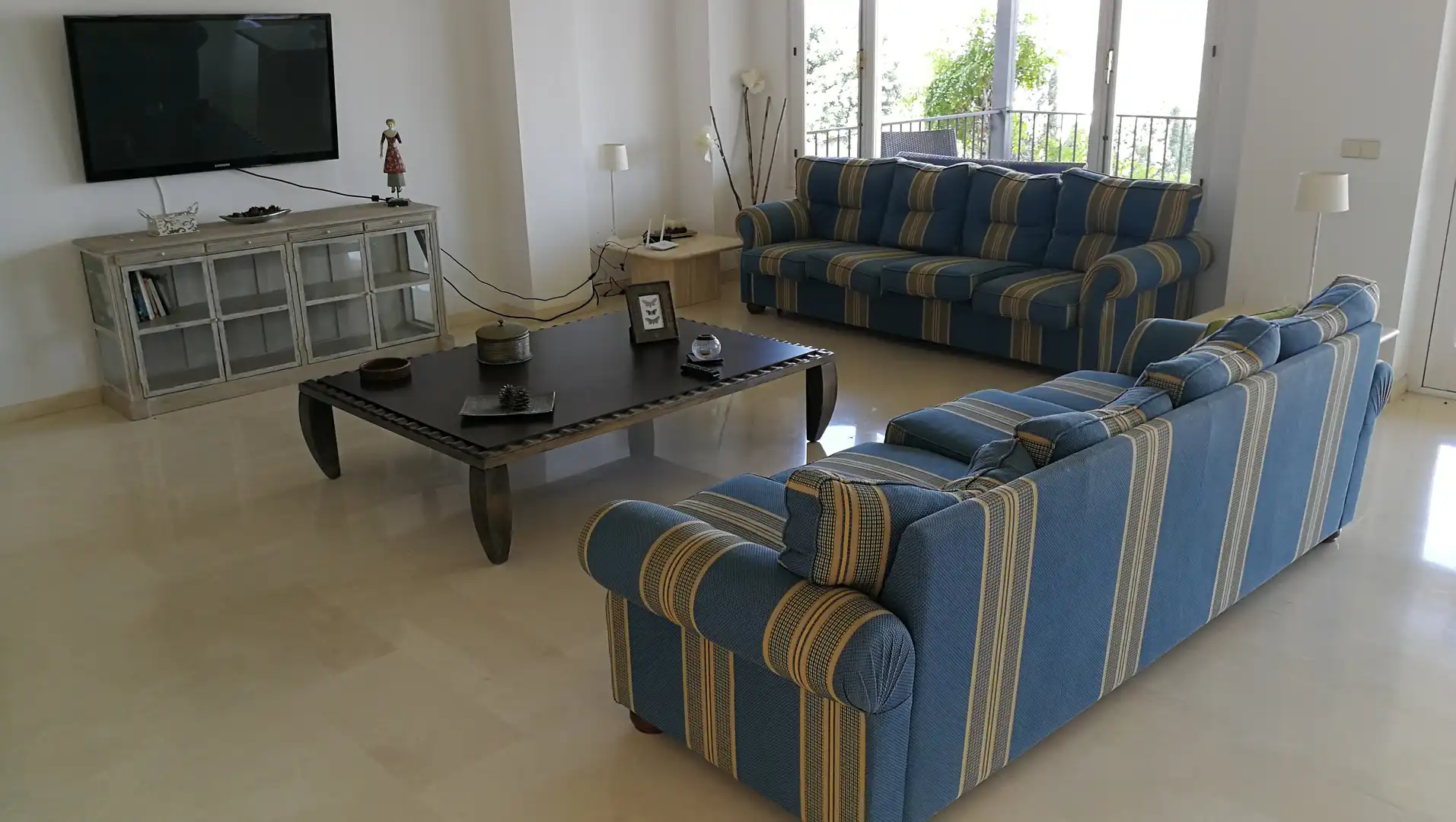Sala d'estar de Casa o xalet de lloguer en Almuñécar amb Aire condicionat, Calefacció i Terrassa