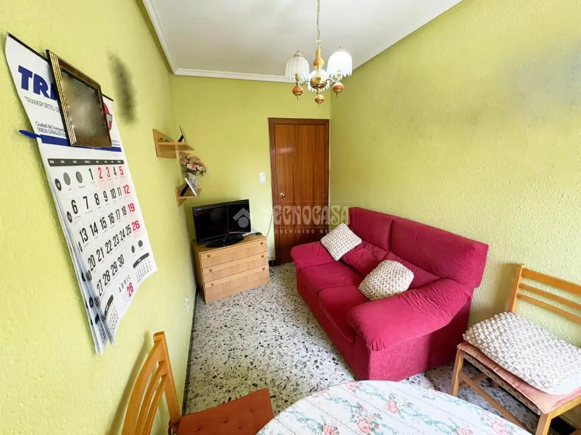 Sala de estar de Piso en venta en Zaragoza con Calefacción y Terraza