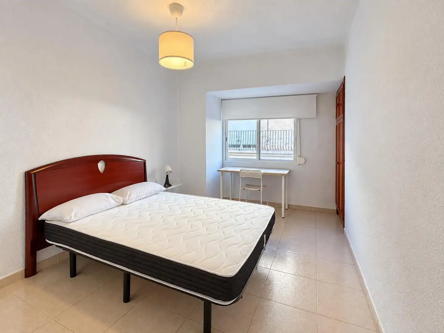 Bedroom of Flat for rent in Burjassot  with Furnished