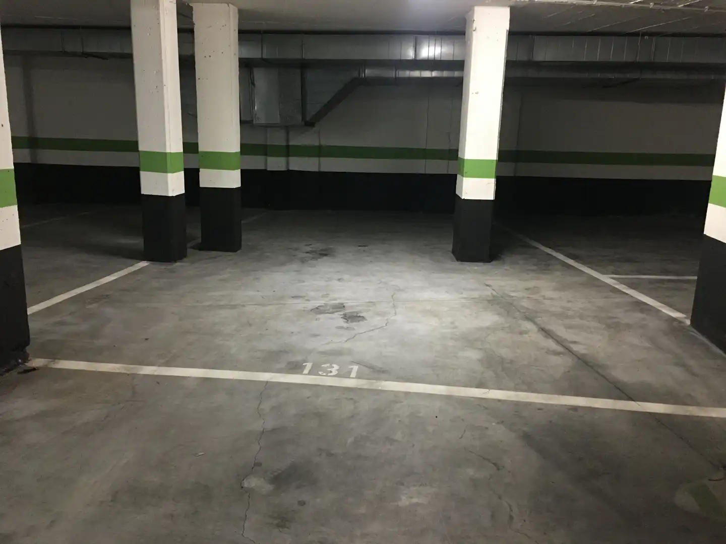 Parkplatz von Garage zum Verkauf in Narón