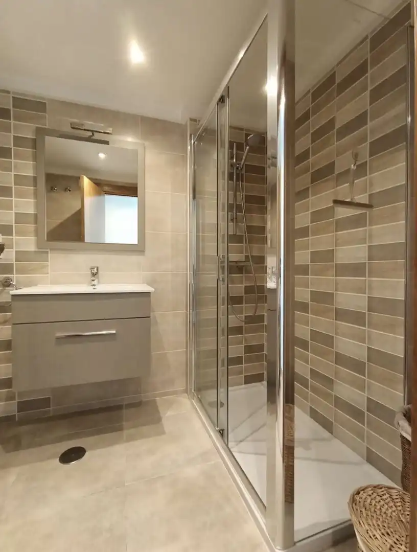 Bany de Apartament per a compartir en Alicante / Alacant amb Aire condicionat, Terrassa i Moblat