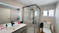 Bathroom of Flat for sale in Paiporta  with Air Conditioner and Furnished