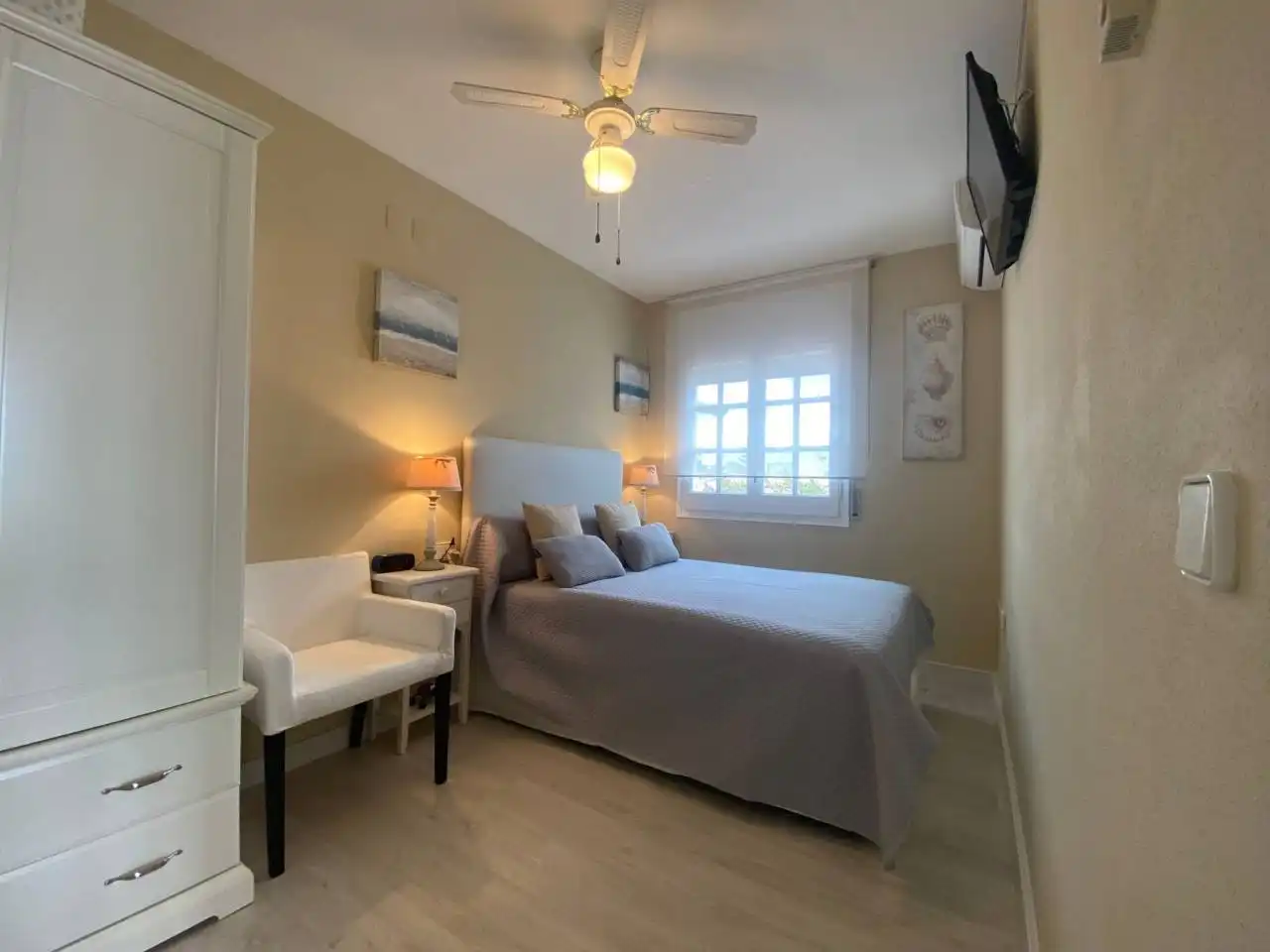 Habitación de Casa adosada en venta en Mont-roig del Camp con Aire acondicionado, Parquet y Terraza