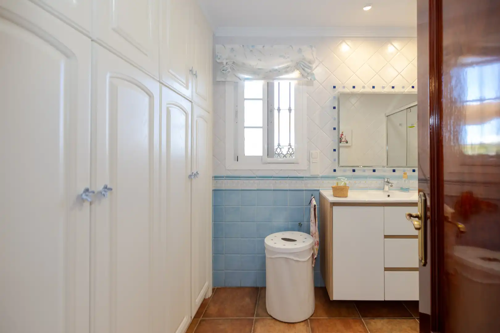 Bathroom of Houses for sale in Málaga  with Air Conditioner, Heating and Private garden