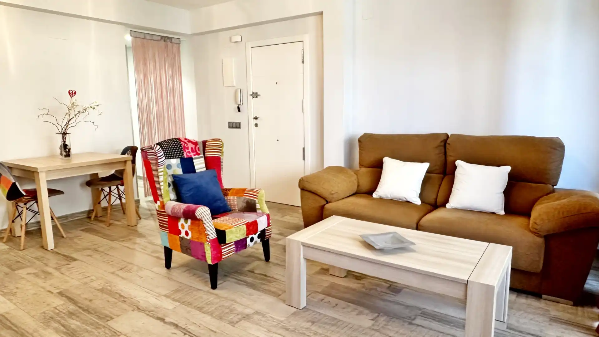 Sala de estar de Apartamento de alquiler en Gandia con Terraza, Amueblado y Horno