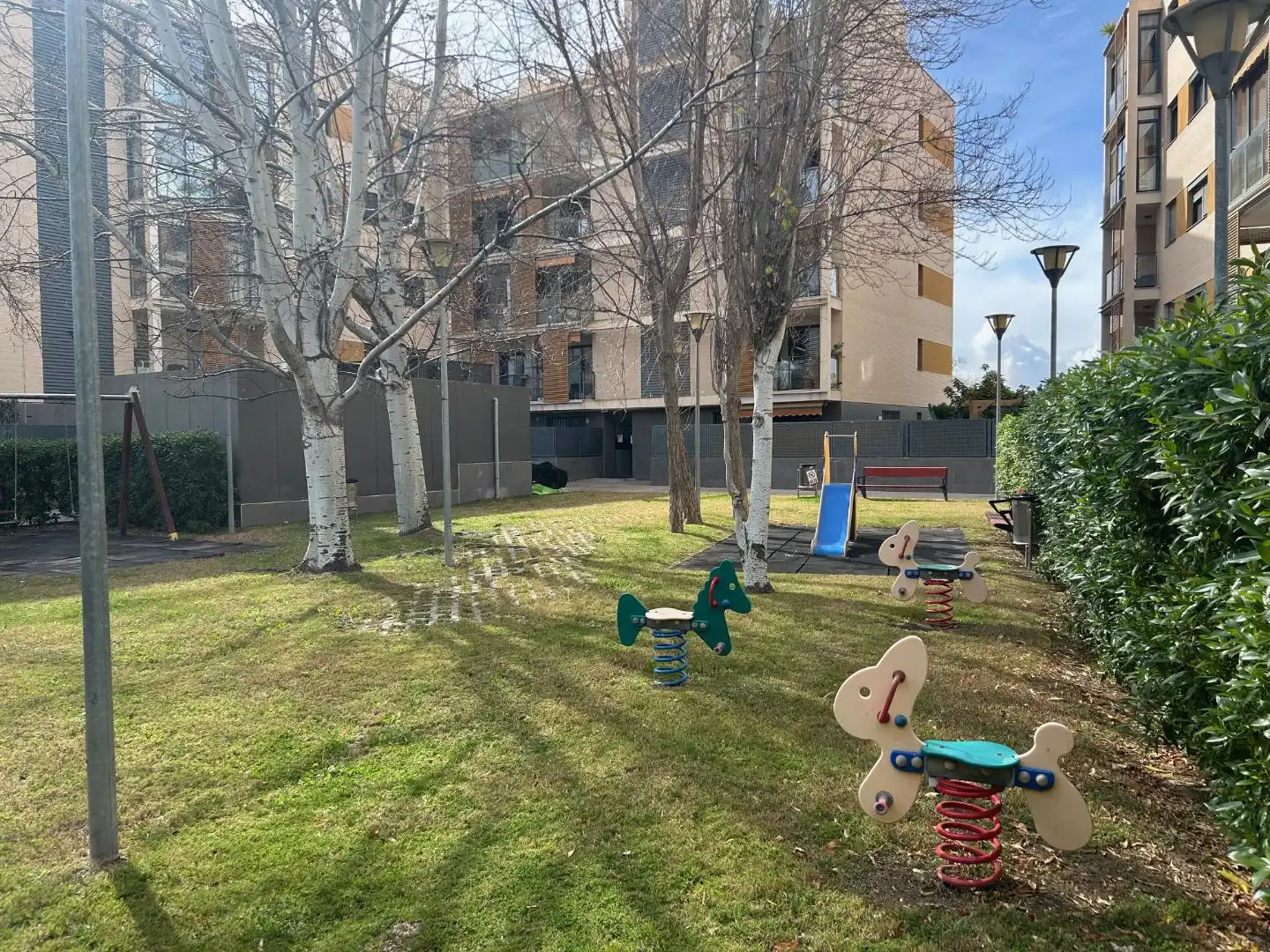 Vista exterior de Ático en venta en El Campello con Terraza, Trastero y Piscina