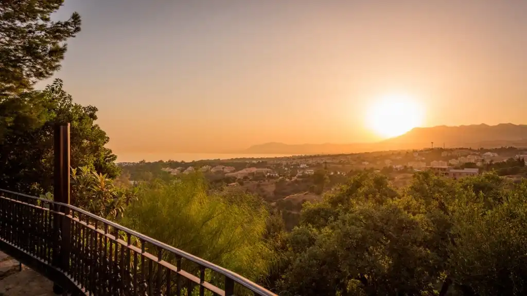Chalet con piscina en venta en Milla de Oro, imagen 40