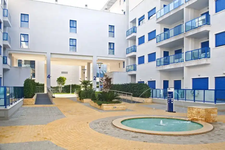 Vista exterior de Apartament en venda en Alicante / Alacant amb Aire condicionat, Calefacció i Moblat