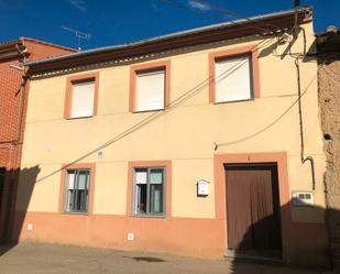 Vista exterior de Casa o xalet en venda en San Cristóbal de Entreviñas