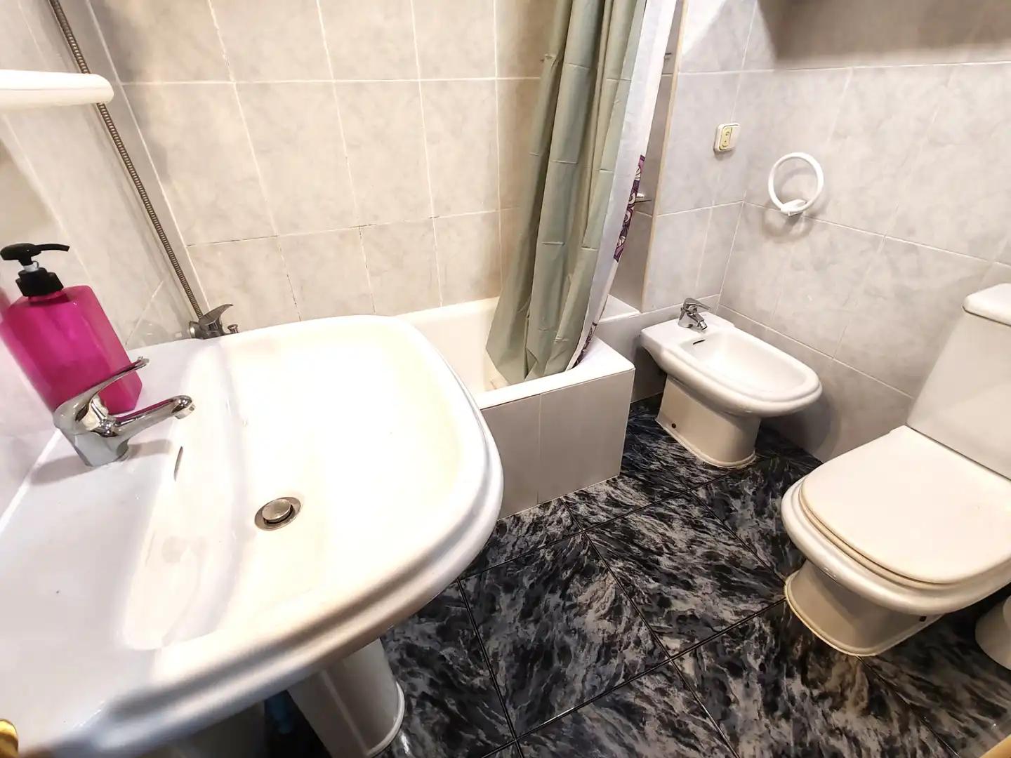 Baño de Piso en venta en Bilbao  con Calefacción, Amueblado y Horno