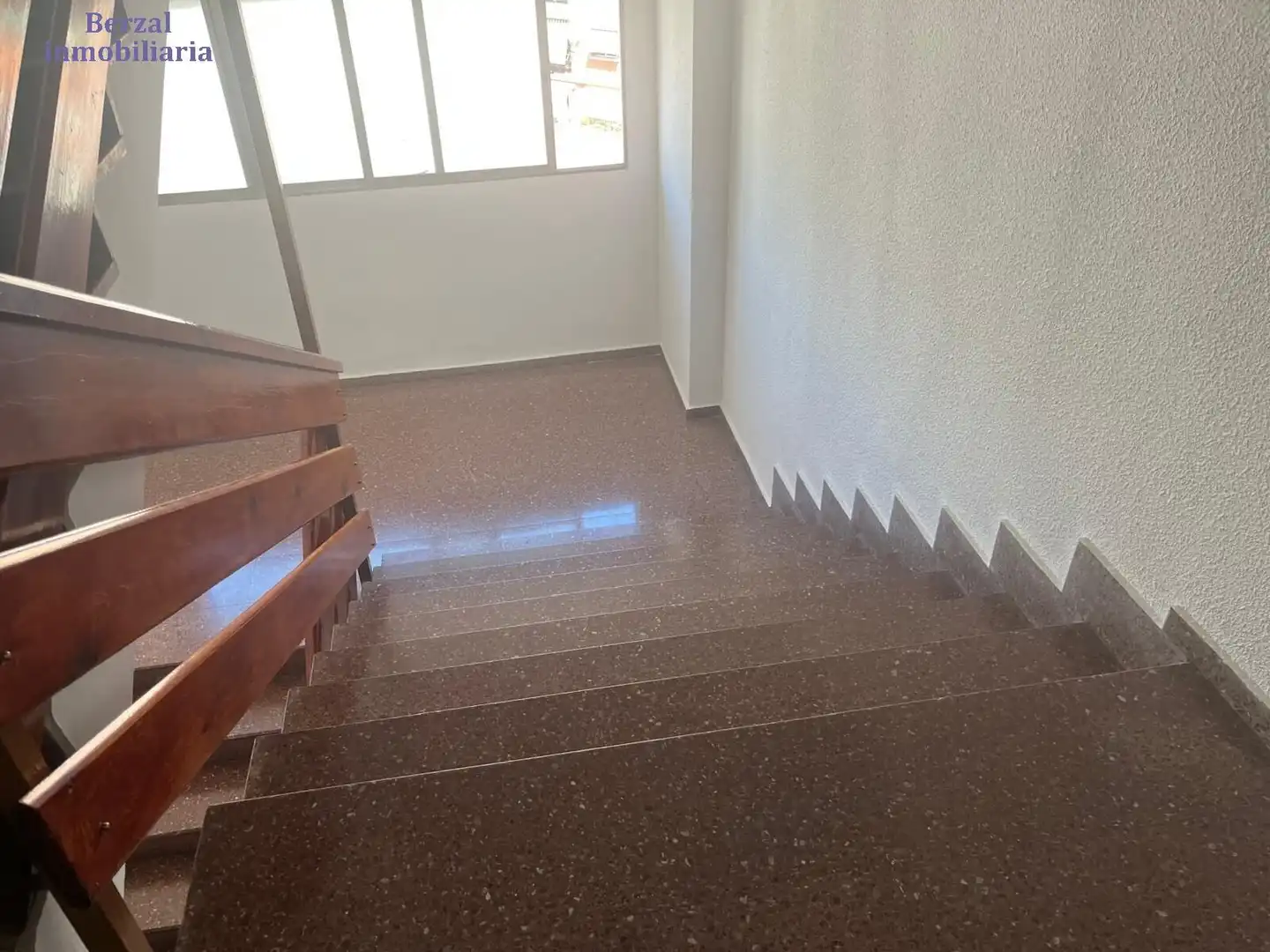 Pis en venda en  Logroño amb Calefacció, Terrassa i Traster