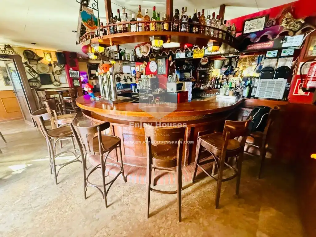 Local comercial en venta en Casco Urbano, imagen 4