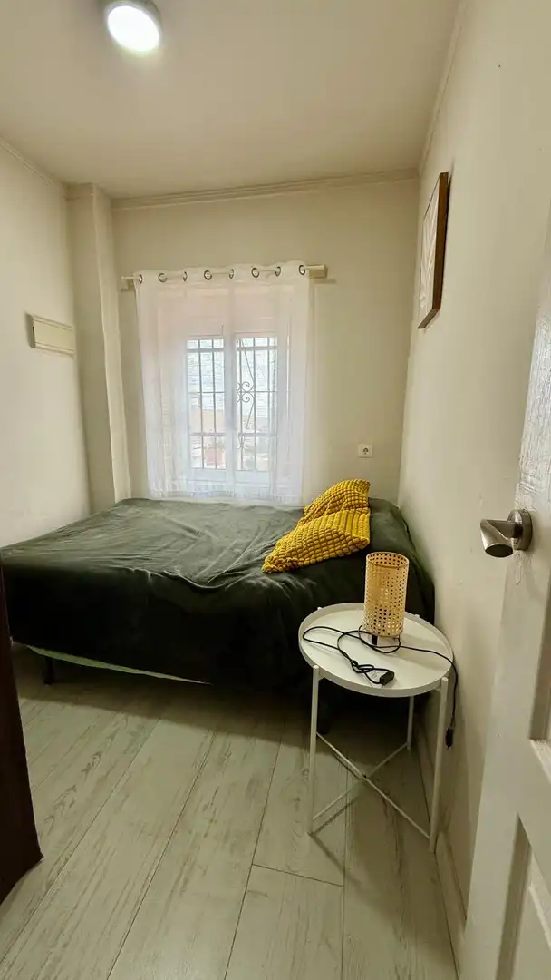 Habitación de Piso en venta en Torremolinos con Aire acondicionado, Trastero y Piscina comunitaria
