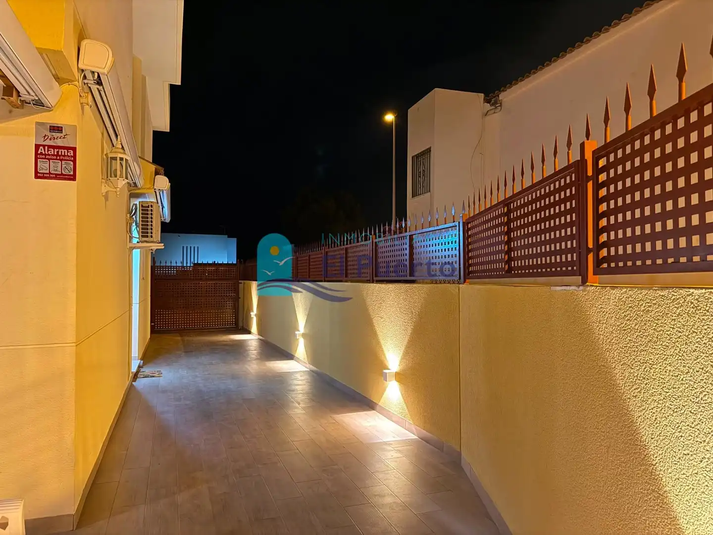Maisonette zum Verkauf in Mazarrón mit Klimaanlage, Heizung und Privatgarten