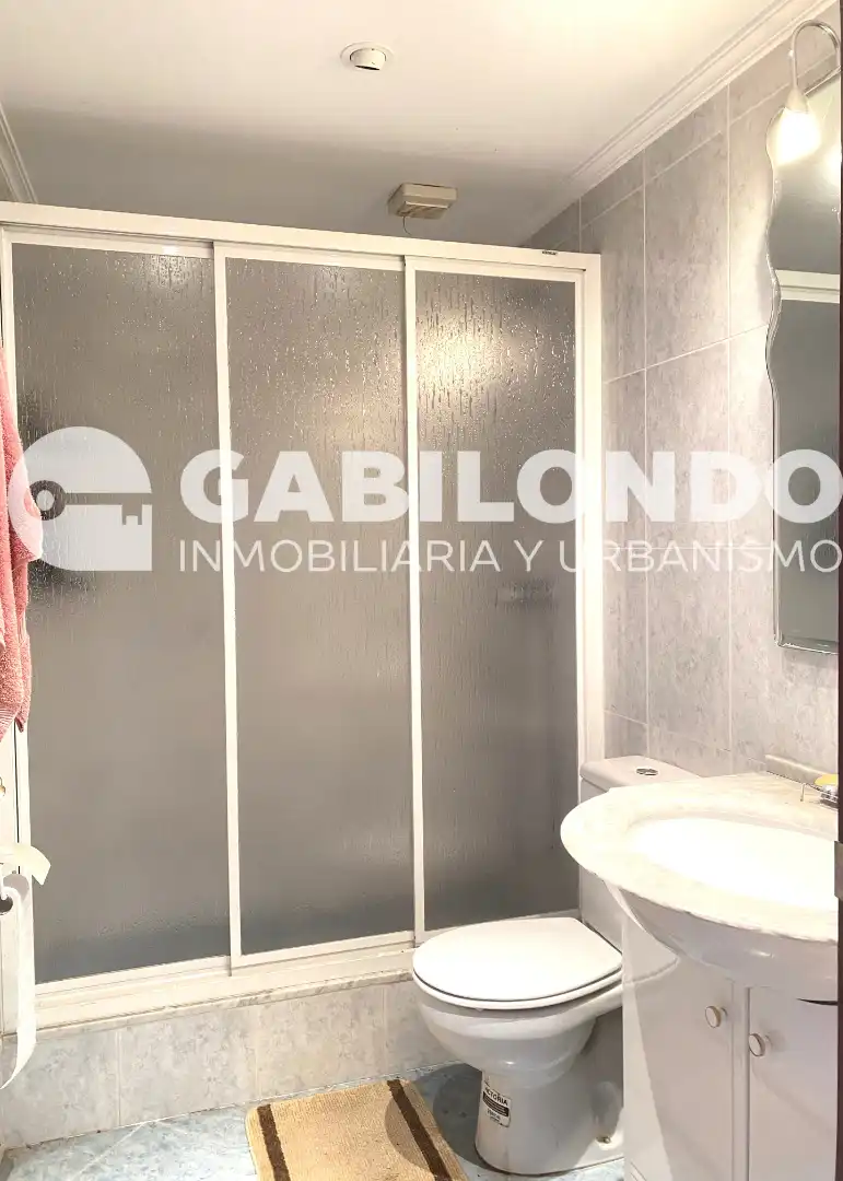 Baño de Casa adosada en venta en Elgoibar con Jardín privado, Trastero y Horno
