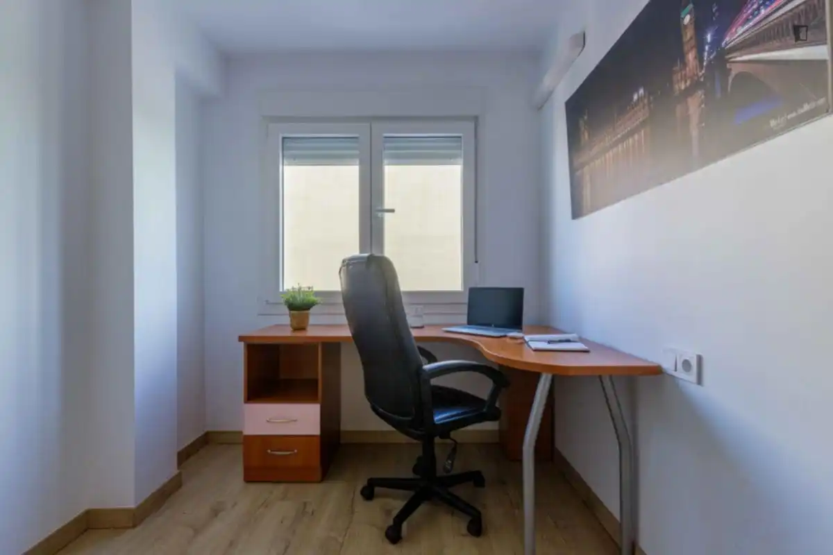 Apartamento de alquiler en El Molinillo - Capuchinos