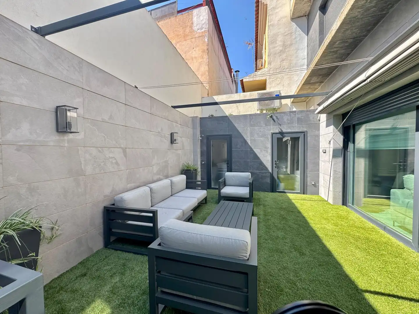 Terraza de Casa adosada en venta en Armilla con Aire acondicionado, Calefacción y Jardín privado