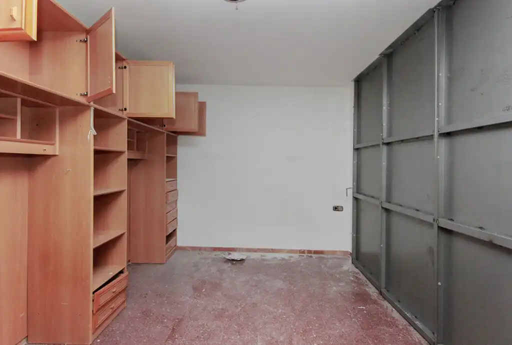 Bedroom of Flat for sale in Terrassa