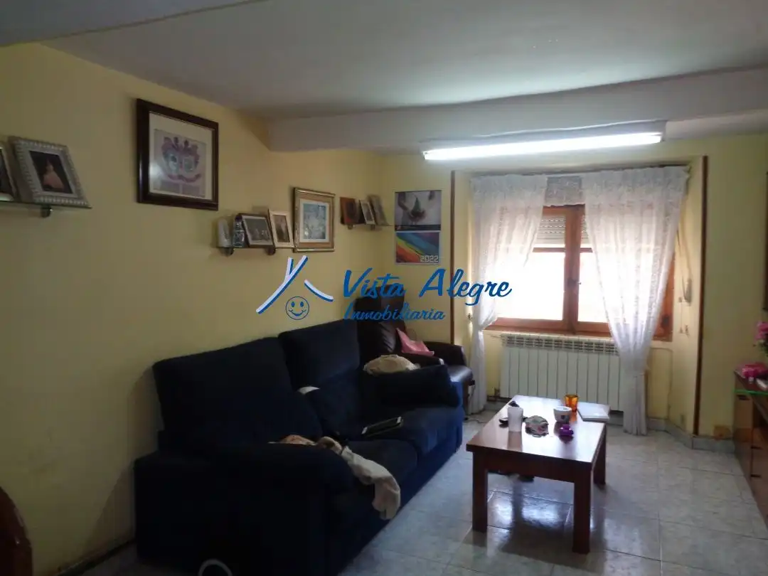 Sala de estar de Casa o chalet en venta en San Millán de Yécora con Calefacción y Amueblado