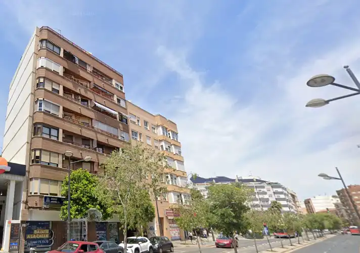 Vista exterior de Piso en venta en Valencia