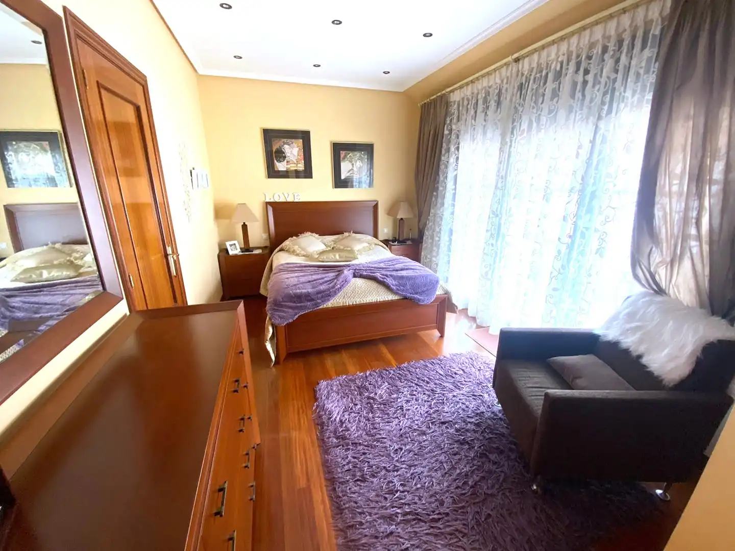 Bedroom of Houses for sale in Castro-Urdiales  with Heating, Private garden and Parquet flooring