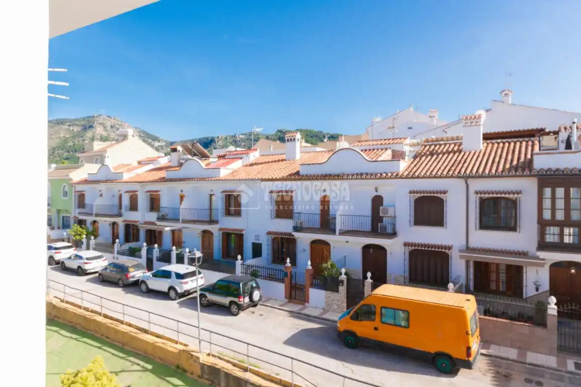 Vista exterior de Piso en venta en Alhaurín de la Torre con Aire acondicionado