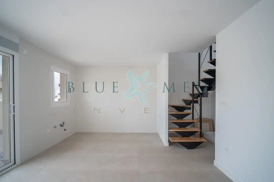 Duplex con piscina in vendita a Calle EMBARCACIÓN COLUMBRETES, imagen 11